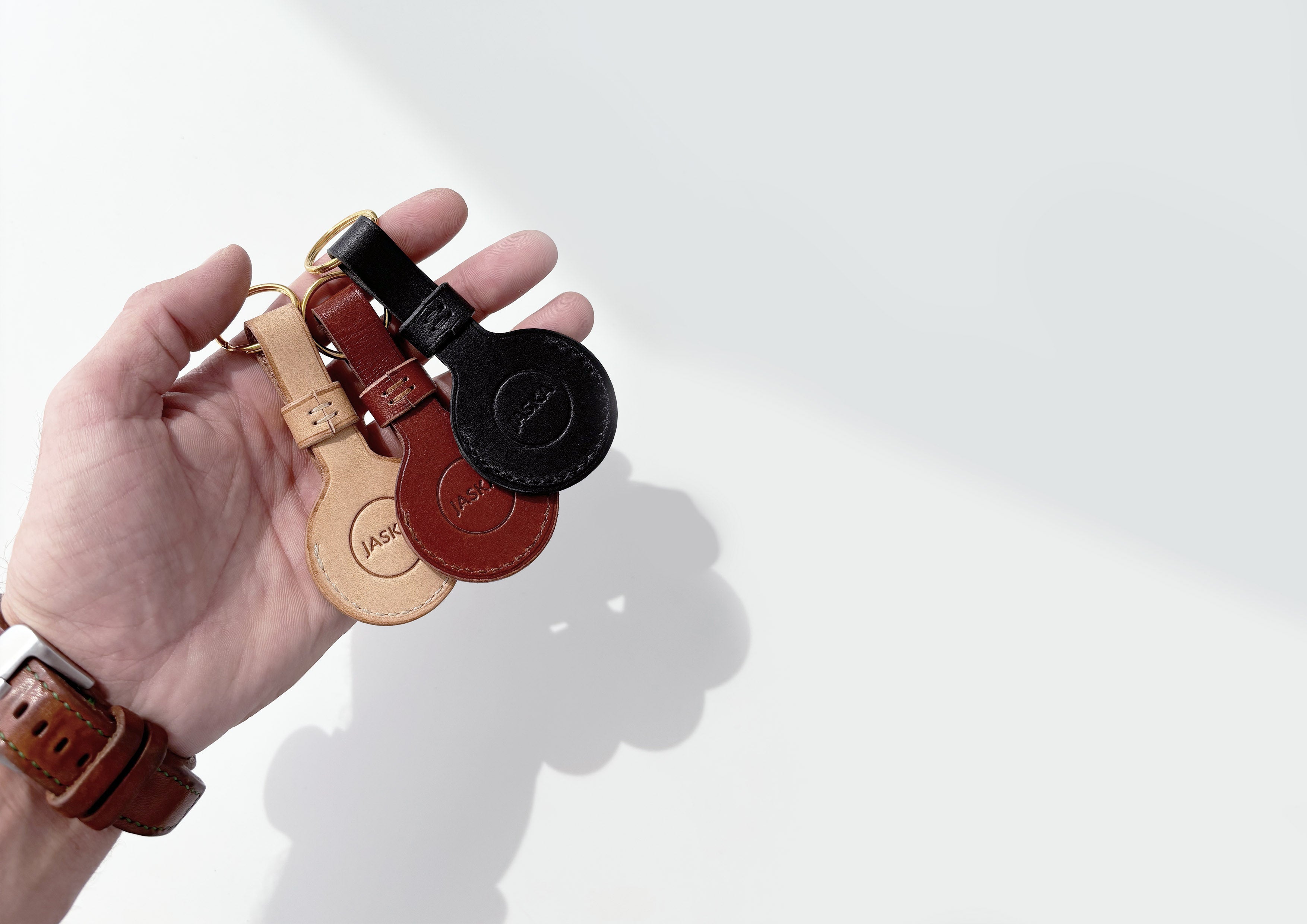 Jaska Airtag Tracker Leder-Etui LOGG