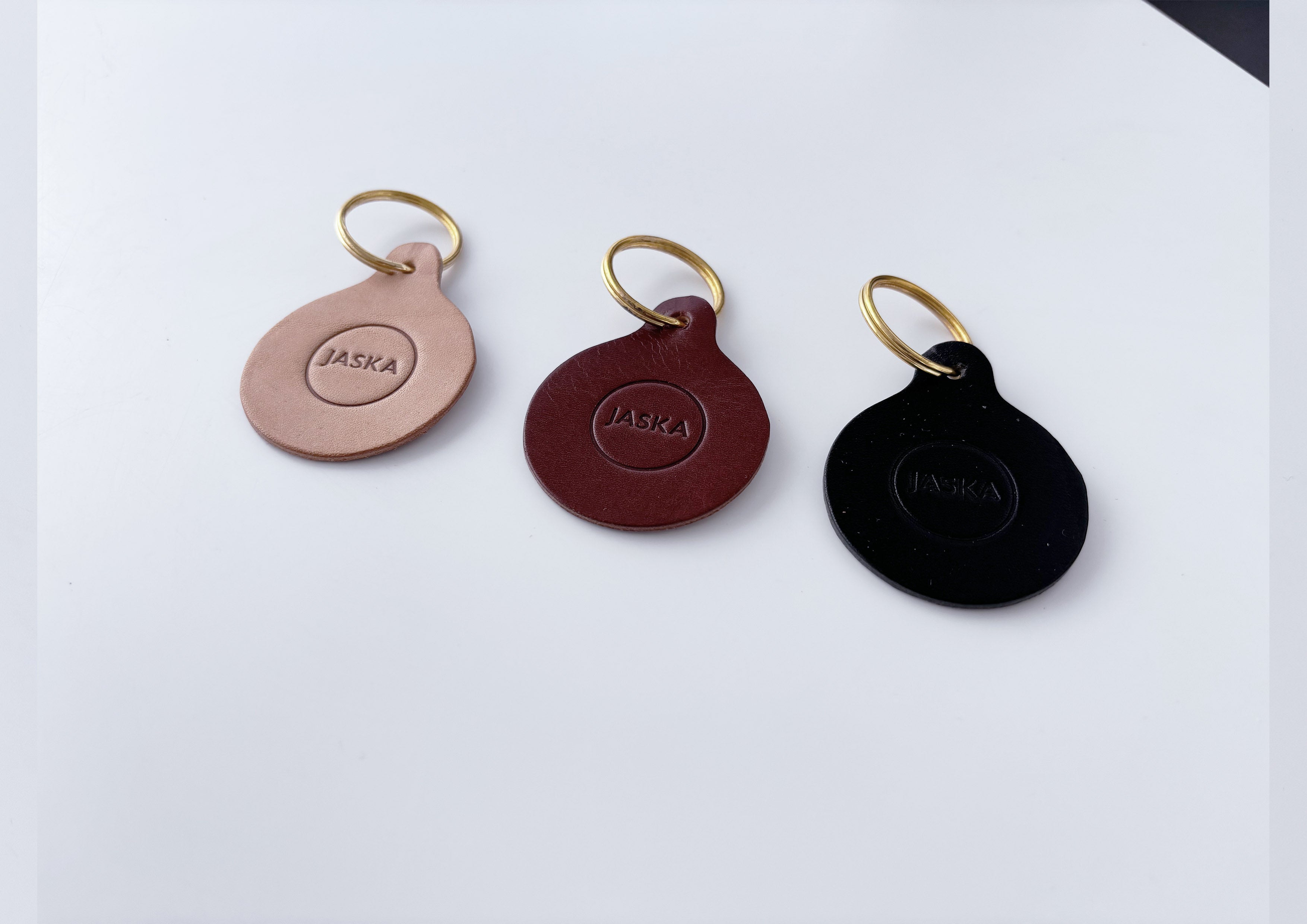 Jaska Schlüßelanhänger aus Leder DOT