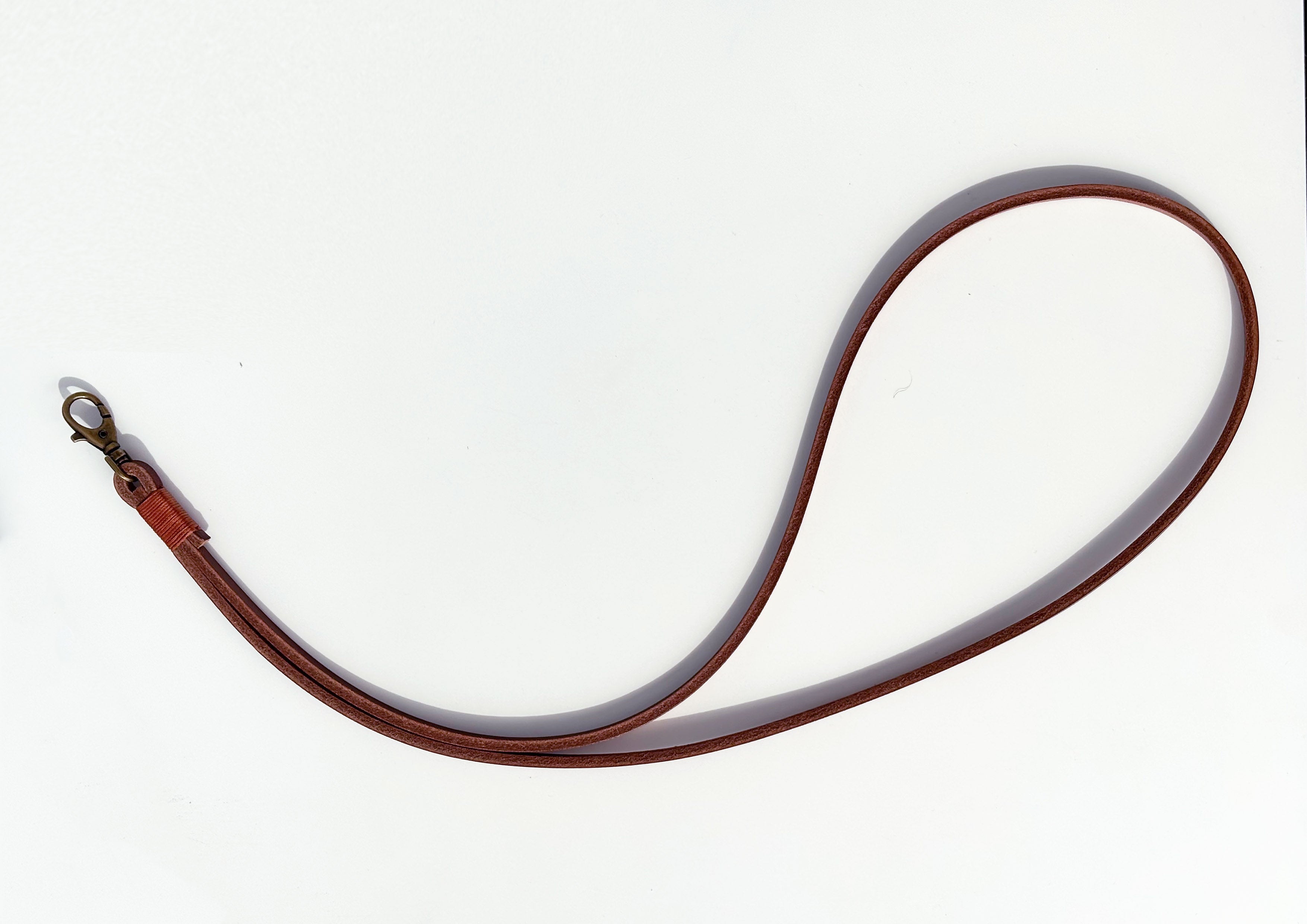 Jaska 40cm Pfeifenband / Schlüßelband aus Leder HIHER