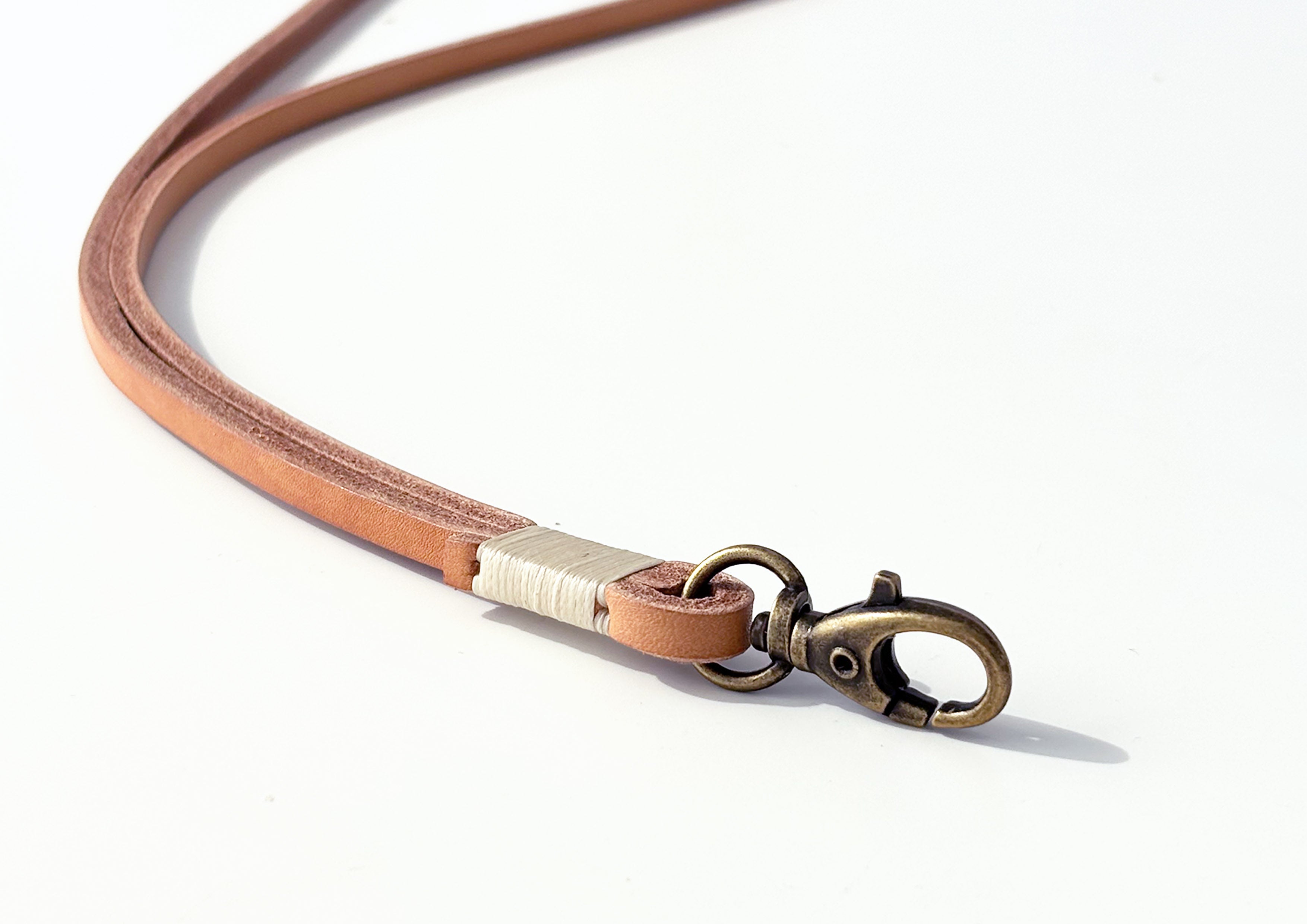 Jaska 50cm Pfeifenband / Schlüßelband aus Leder HIHER